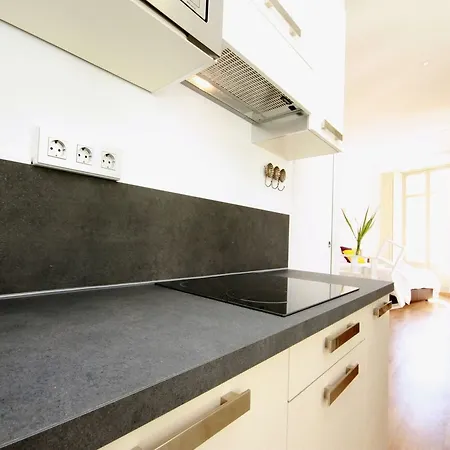 Life Calderon Apartment Malaga